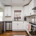 Modern 5Br Near West Midtown - Fire Pit - Pet Friendly