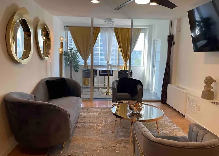 Bebe Home\'S Penthouse! Home Away From Home