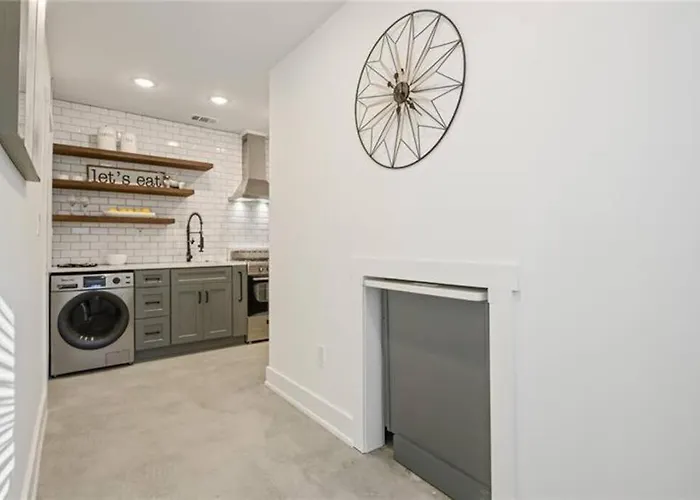 Lux Stay\'S Modern Loft Style Tiny Home In Atl