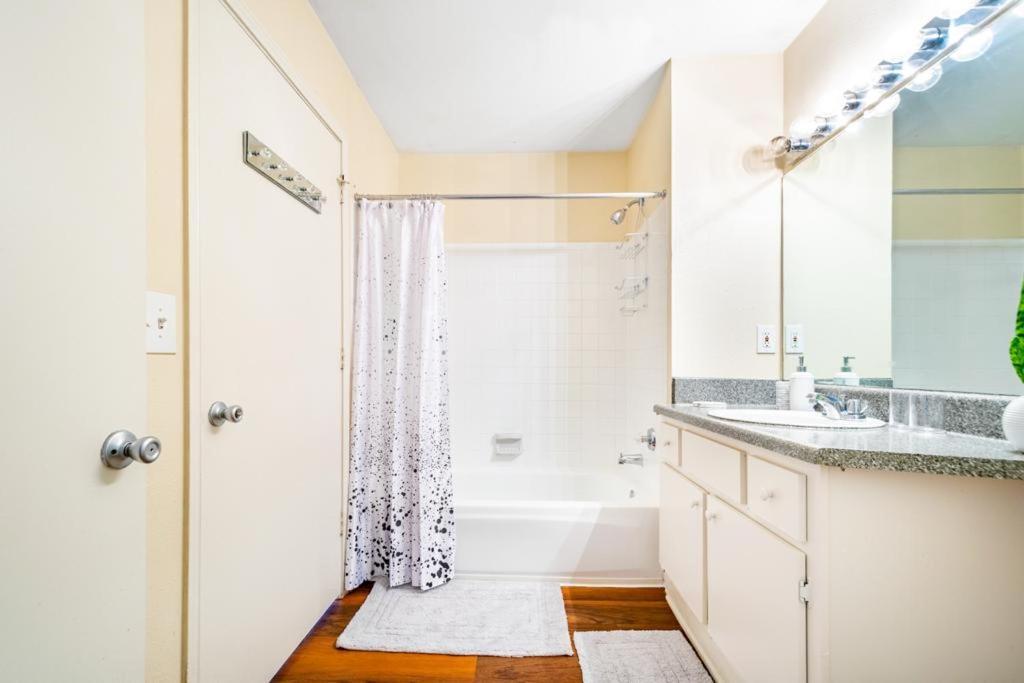 Apartment Glorious Home-1 Bedroom In The Heart Of Buckhead *