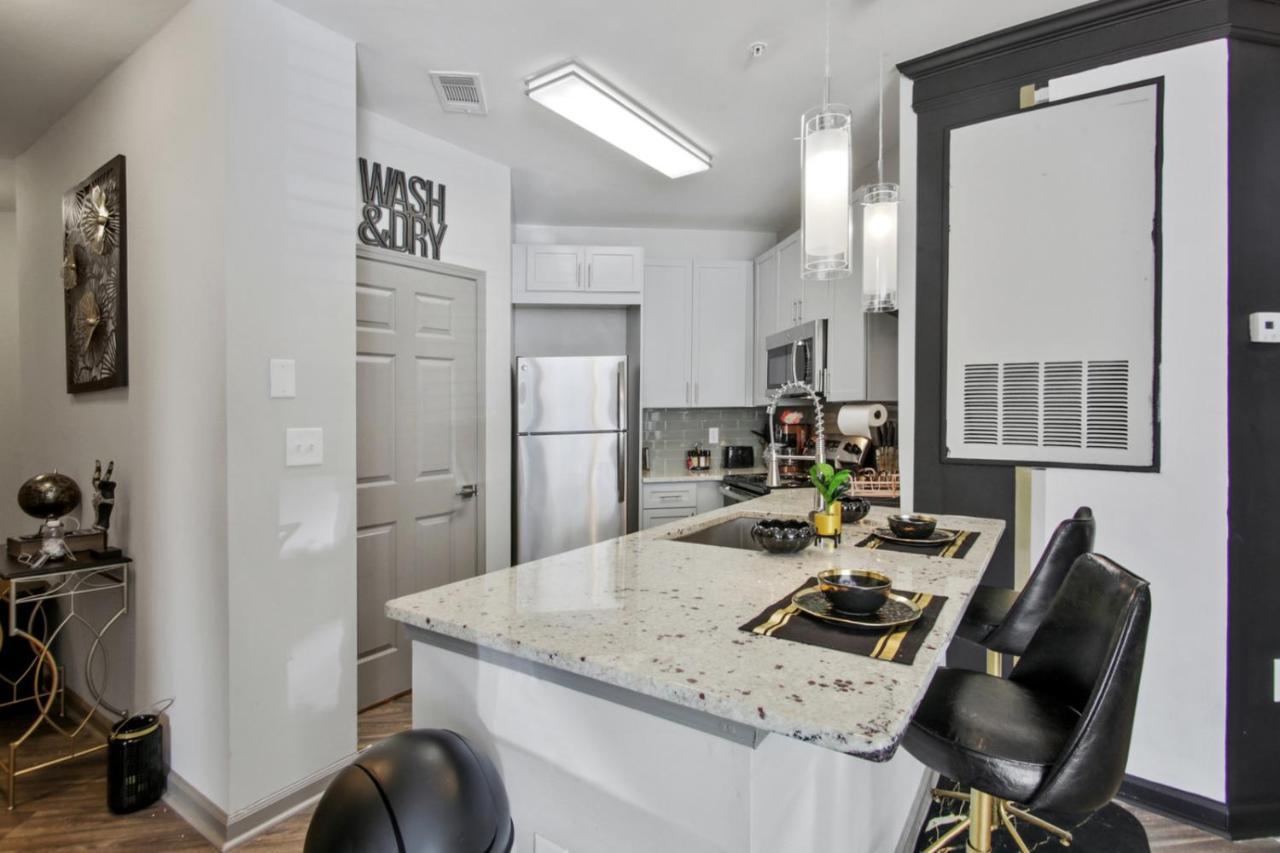 Luxury Monogram Home Apartment