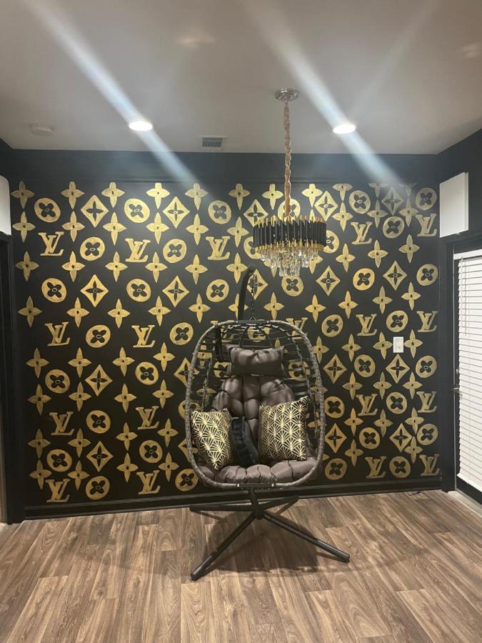 Apartment Luxury Monogram Home Atlanta