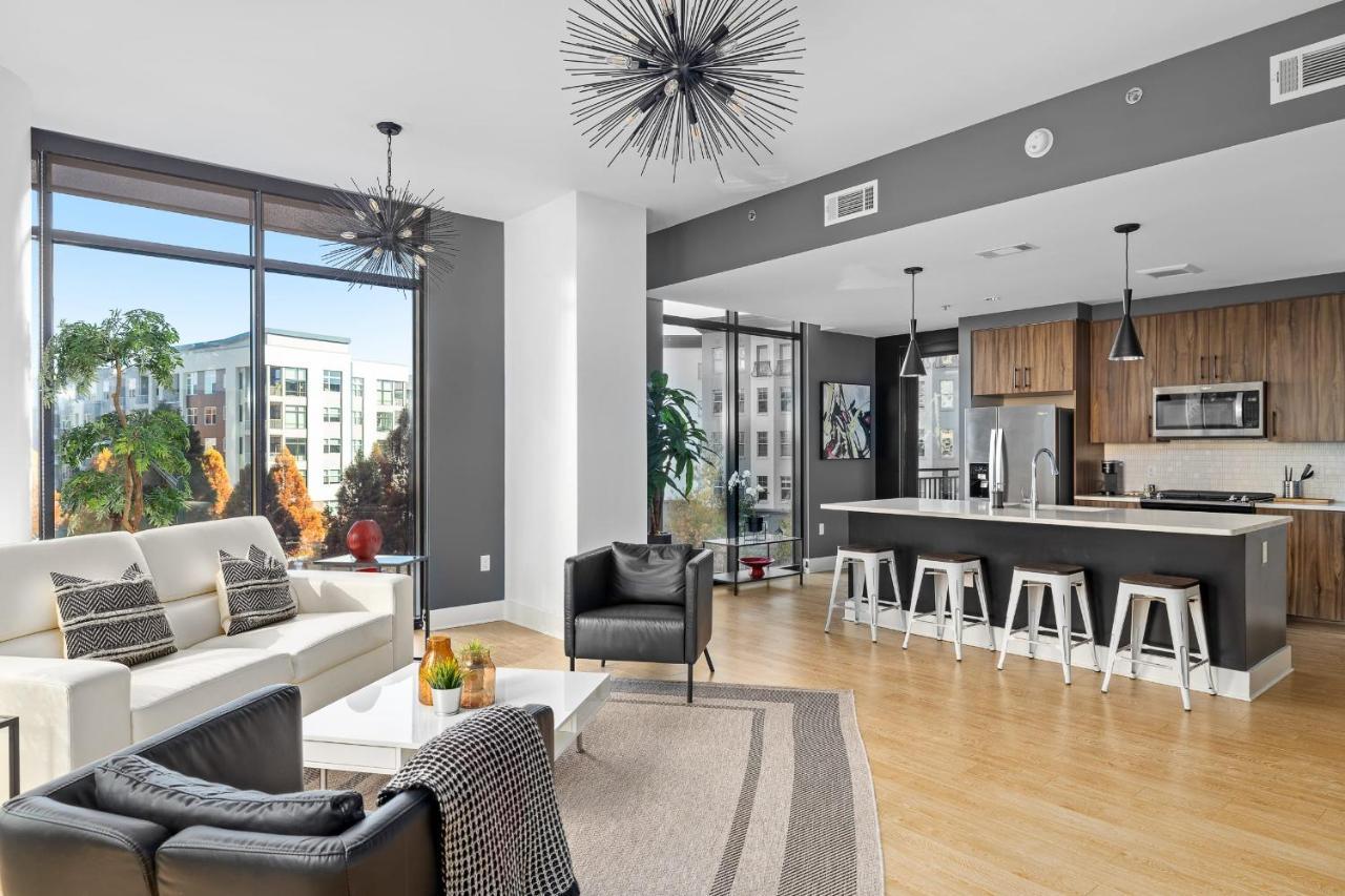 Picturesque Buckhead Parkview Escape Apartment *