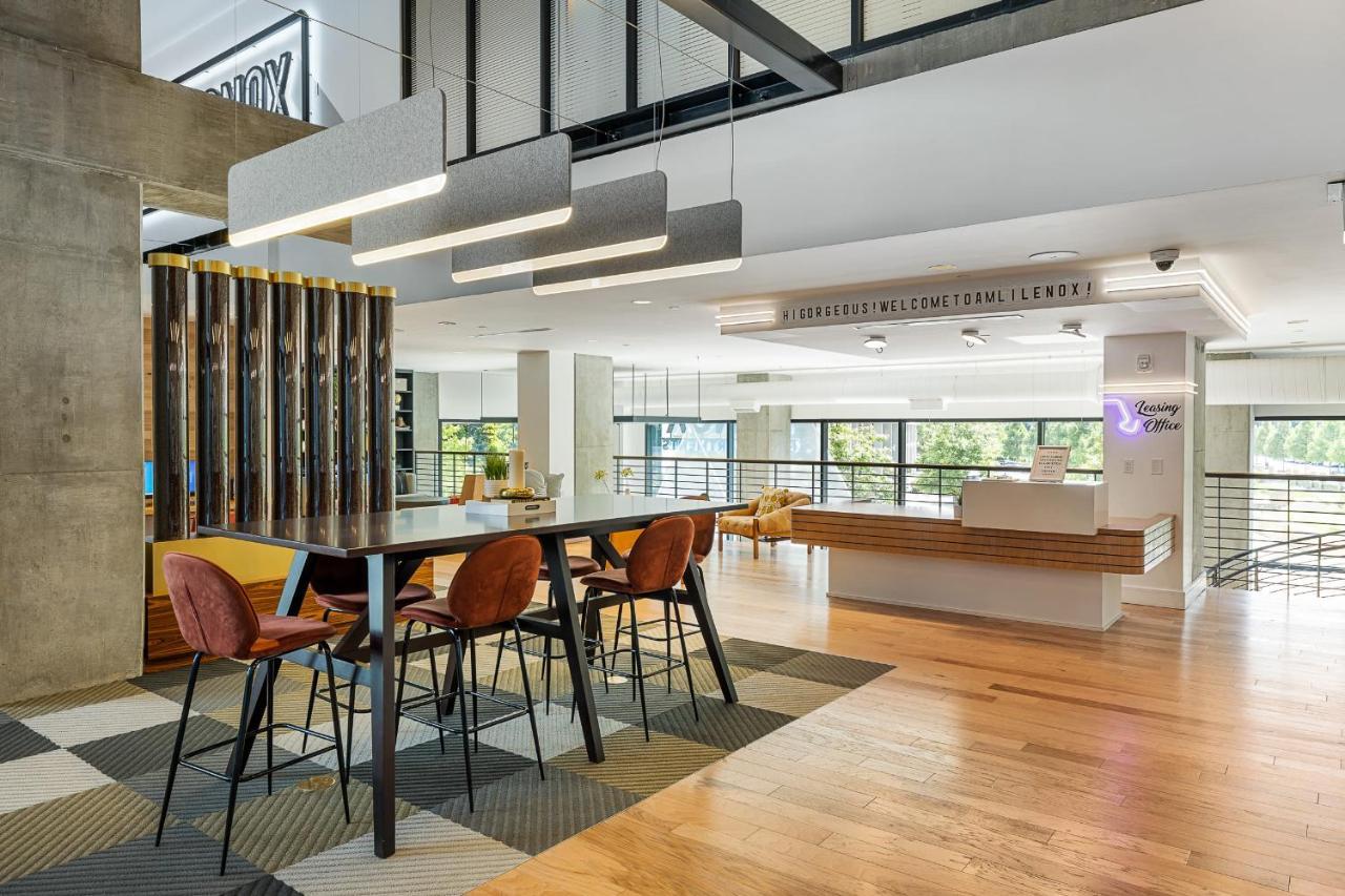 Picturesque Buckhead Parkview Escape *