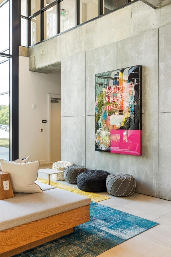 Picturesque Buckhead Parkview Escape Apartment *
