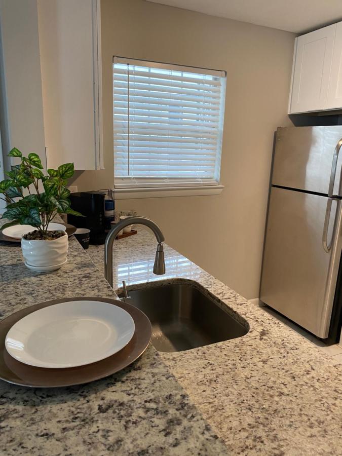Apartment Moonlight King Bd Free Parking Fast Wi-fi Kitchen Pool