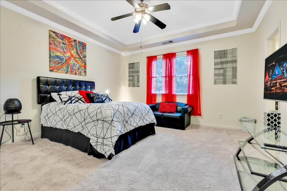 Private Charming 1 With Private Bathroom