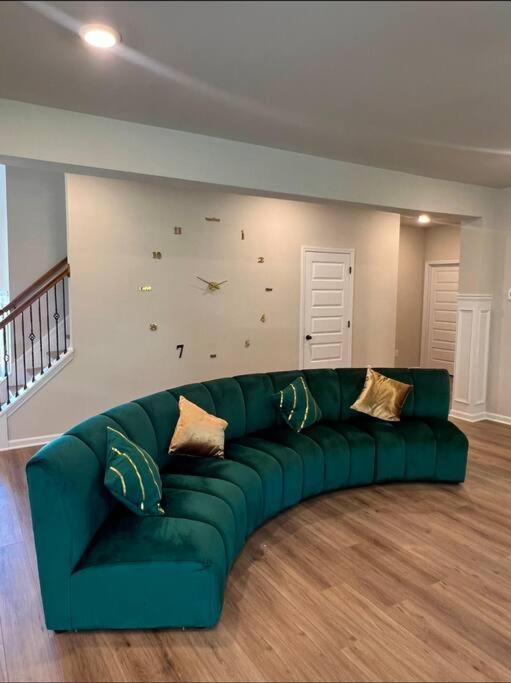 ~modern 5 Bedrooms Luxury ~ *