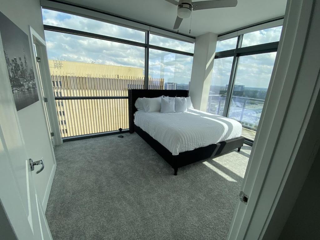 Buckhead Penthouse In The Sky * Atlanta