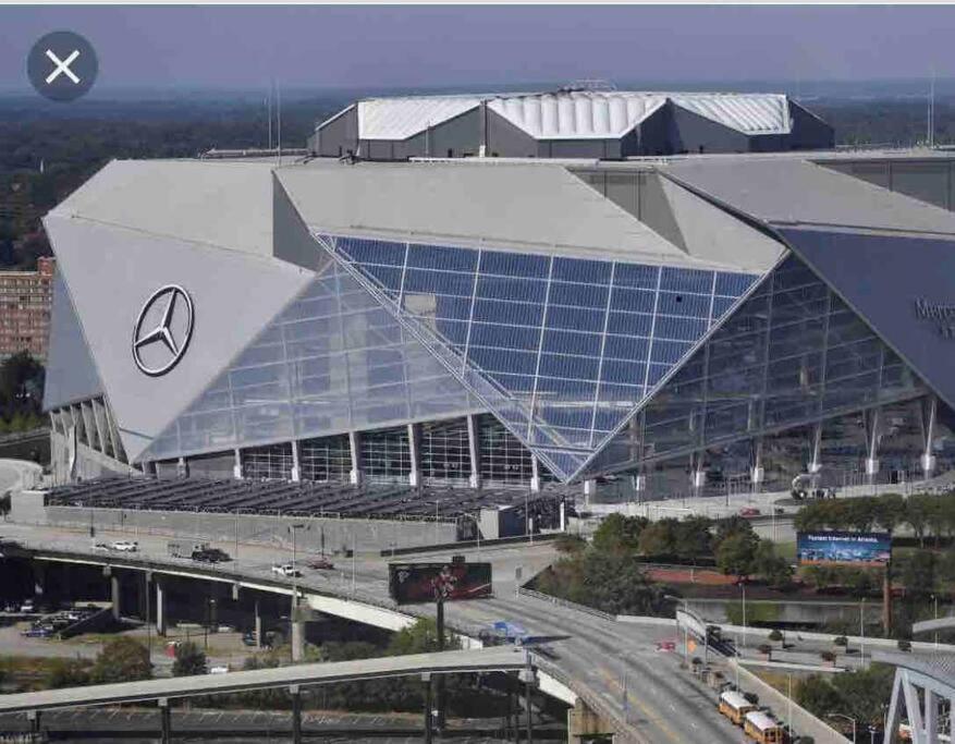 Bebe Home's Penthouse! Away From Atlanta