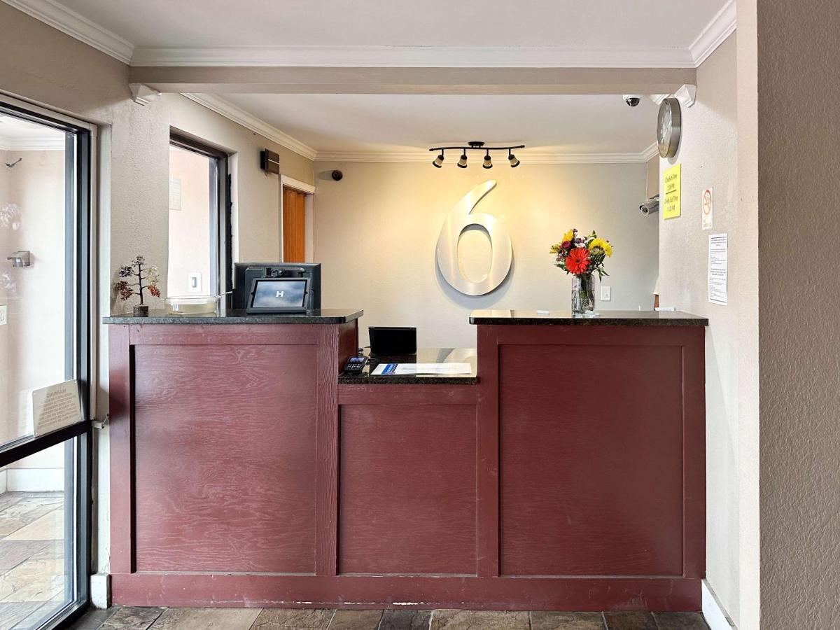 6 Ga Airport East Hotel 3*