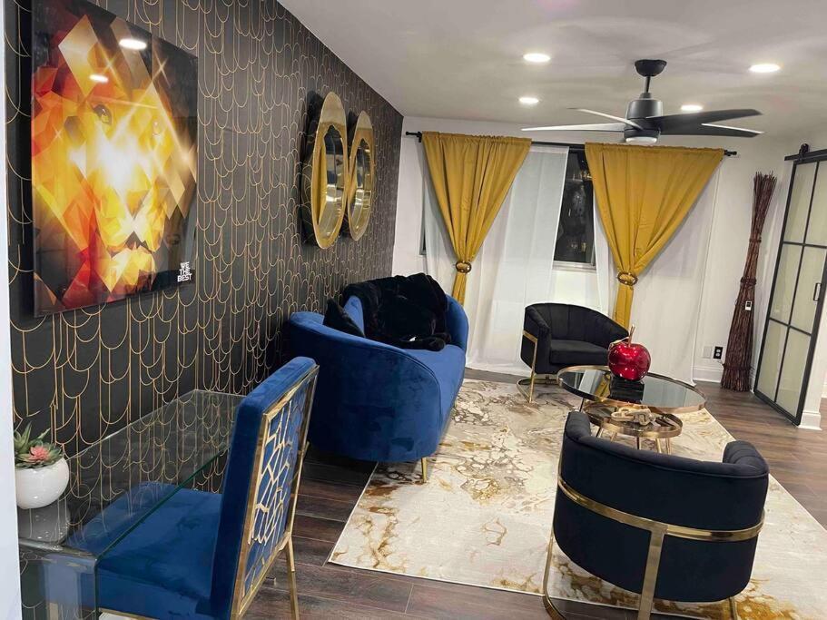 Penthouse King/ Queen Bd *
