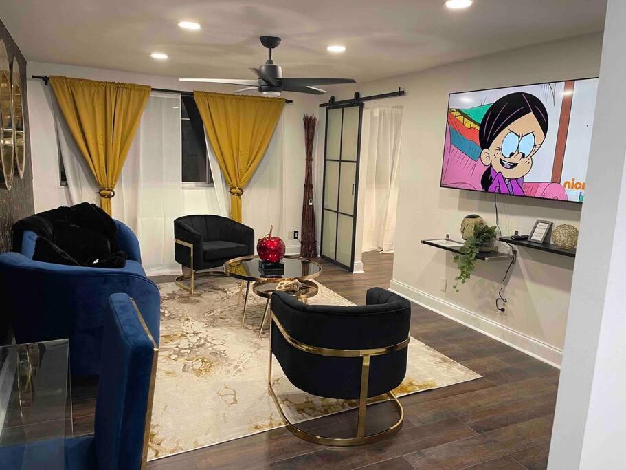 Penthouse King/ Queen Bd Apartment