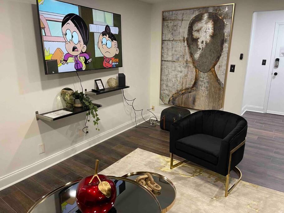 Penthouse King/ Queen Bd
