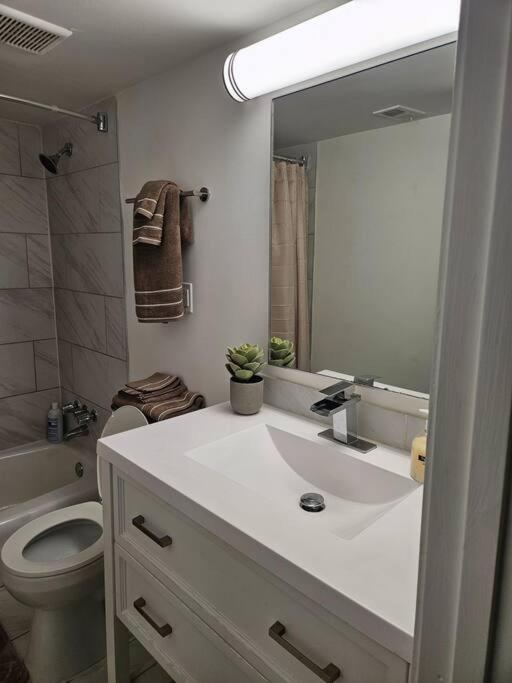 Midtown Atl Gem Located 10 Minutes From Everything! *