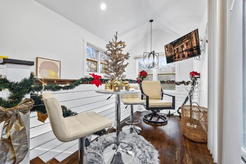 Lux Stay's Modern Loft Style Tiny In Atl Holiday home