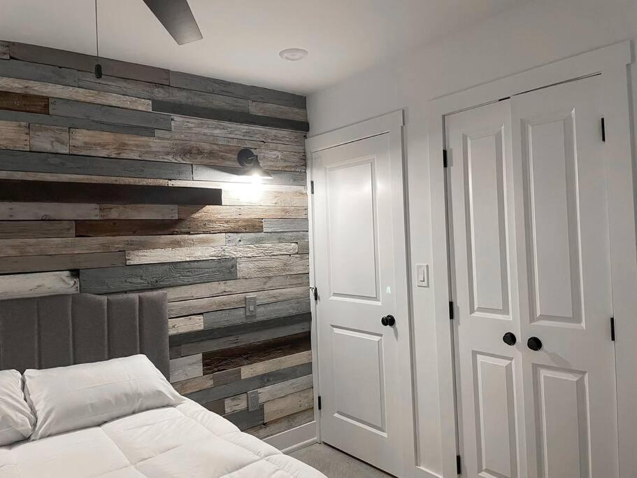 Lux Stay's Modern Loft Style Tiny In Atl Holiday home Atlanta