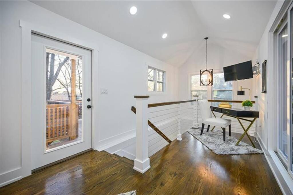 Lux Stay's Modern Loft Style Tiny In Atl * Atlanta