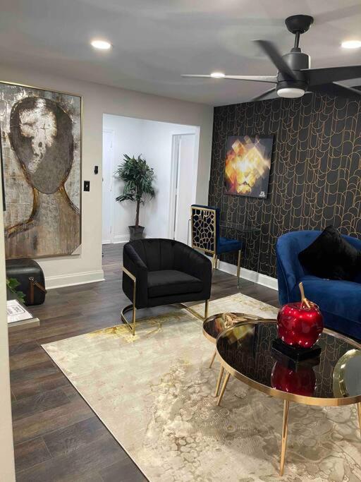 Penthouse King/ Queen Bd Apartment