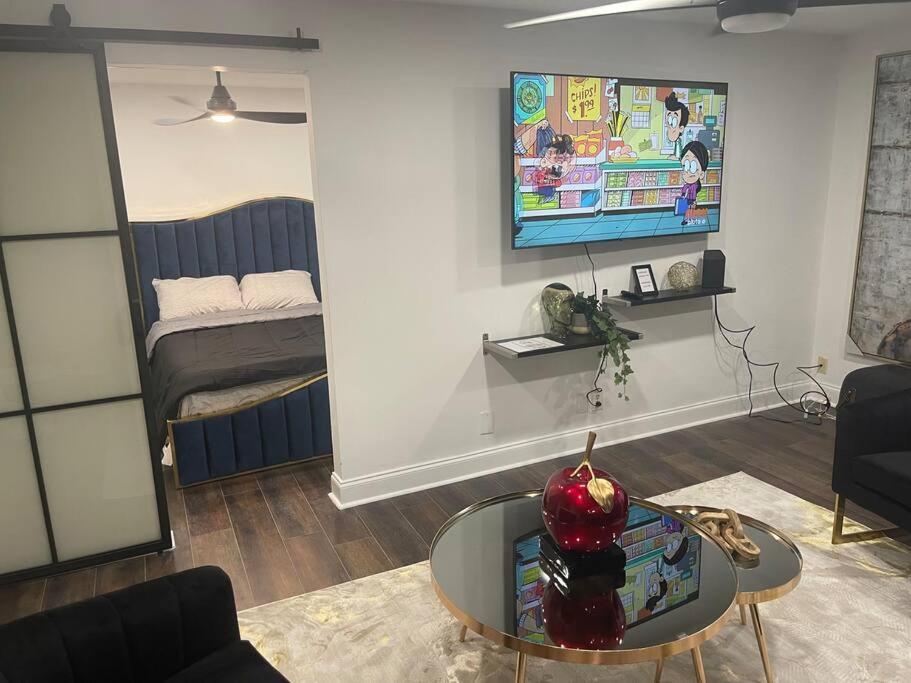Penthouse King/ Queen Bd *