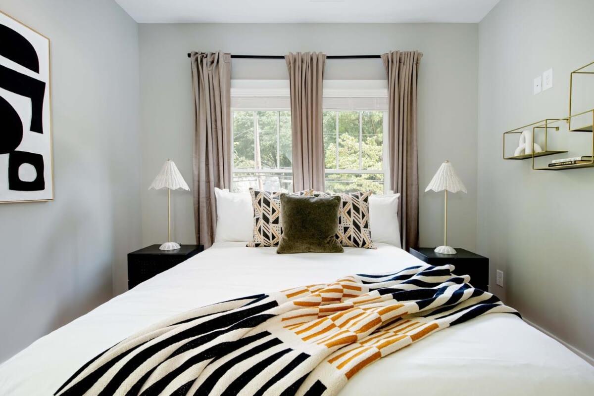 Aquarius Rising Apartment *