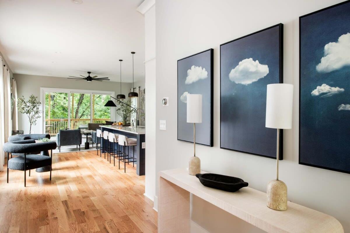 Aquarius Rising Apartment *