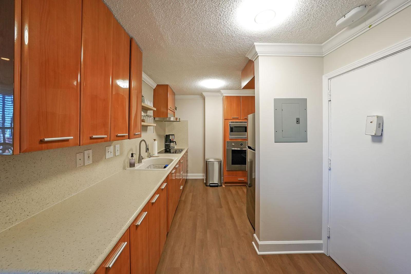 District Downtown Atl 1 Bedroom *