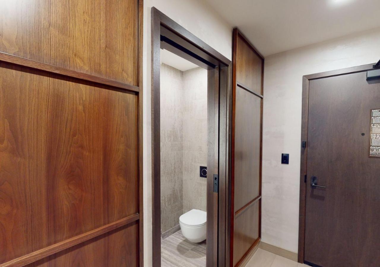 Nobu Hotel