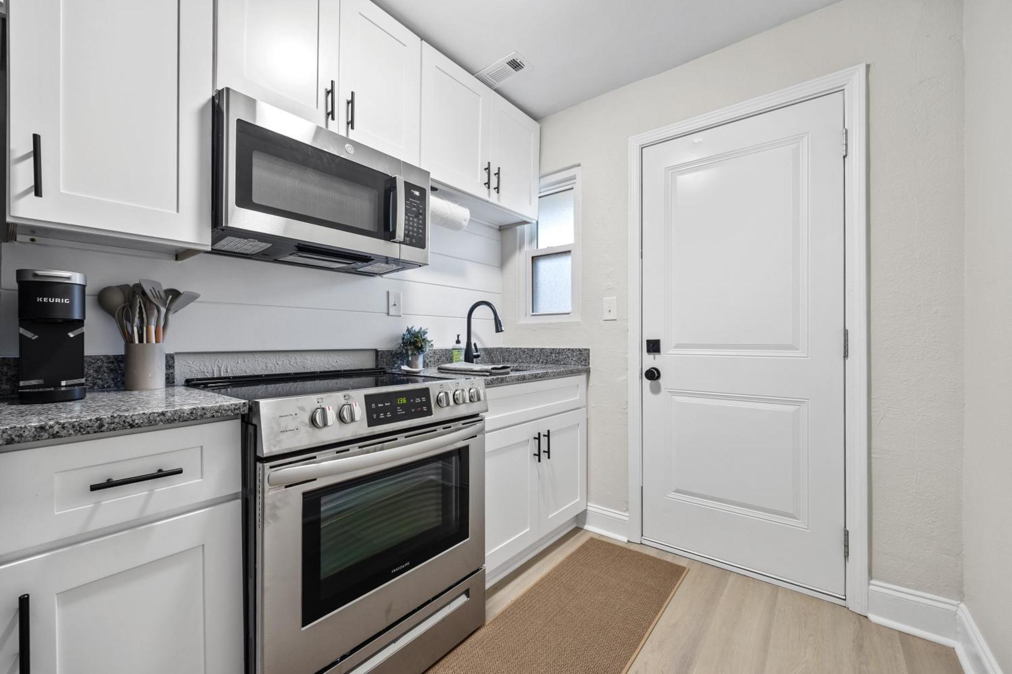 Your Cozy Little Hideaway In The Heart Of Atl Holiday home