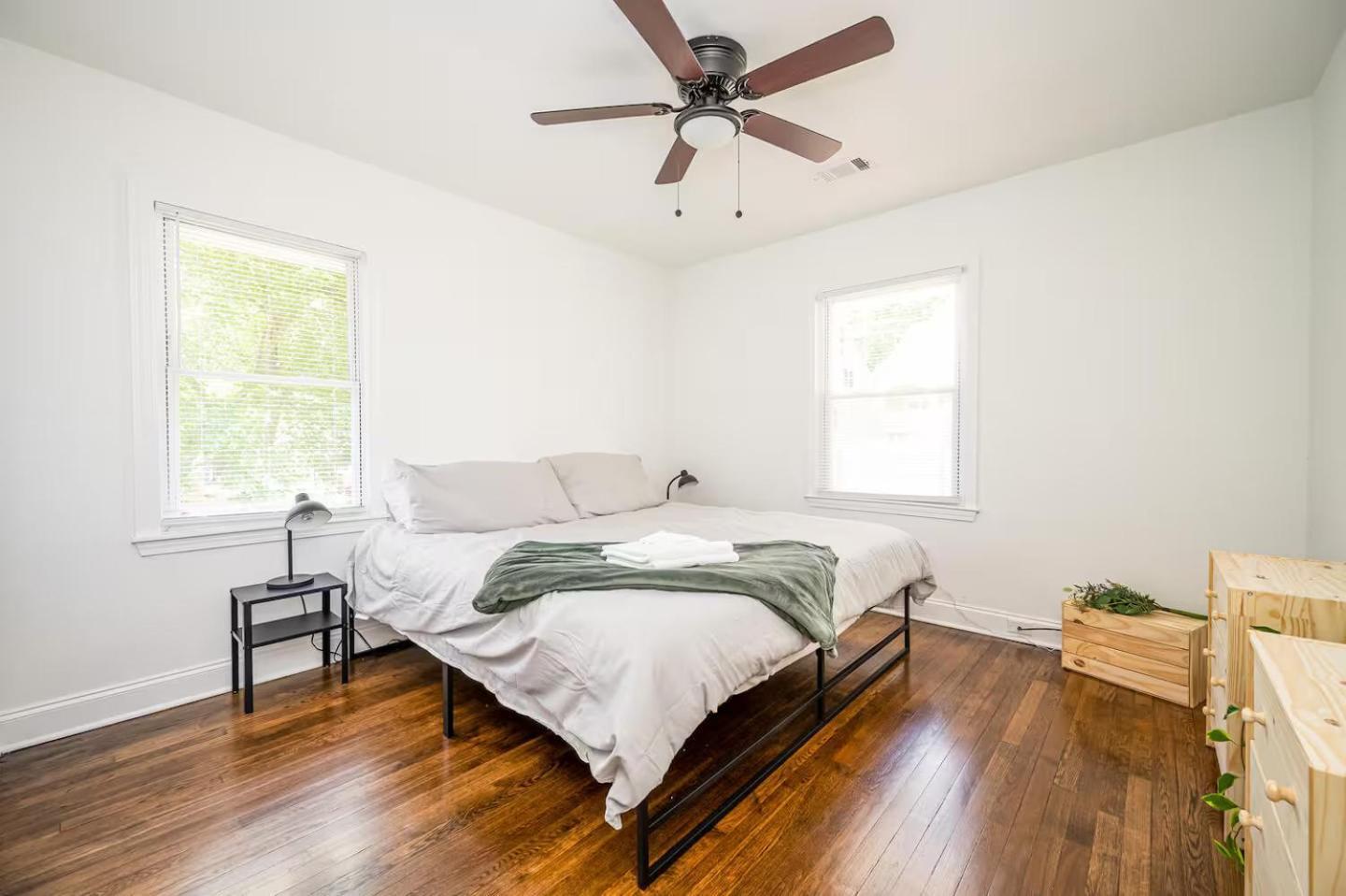Modern 5br Near West Midtown - Fire Pit - Pet Friendly *