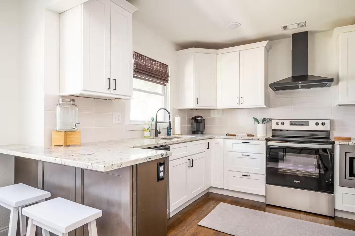 Modern 5br Near West Midtown - Fire Pit - Pet Friendly * Atlanta