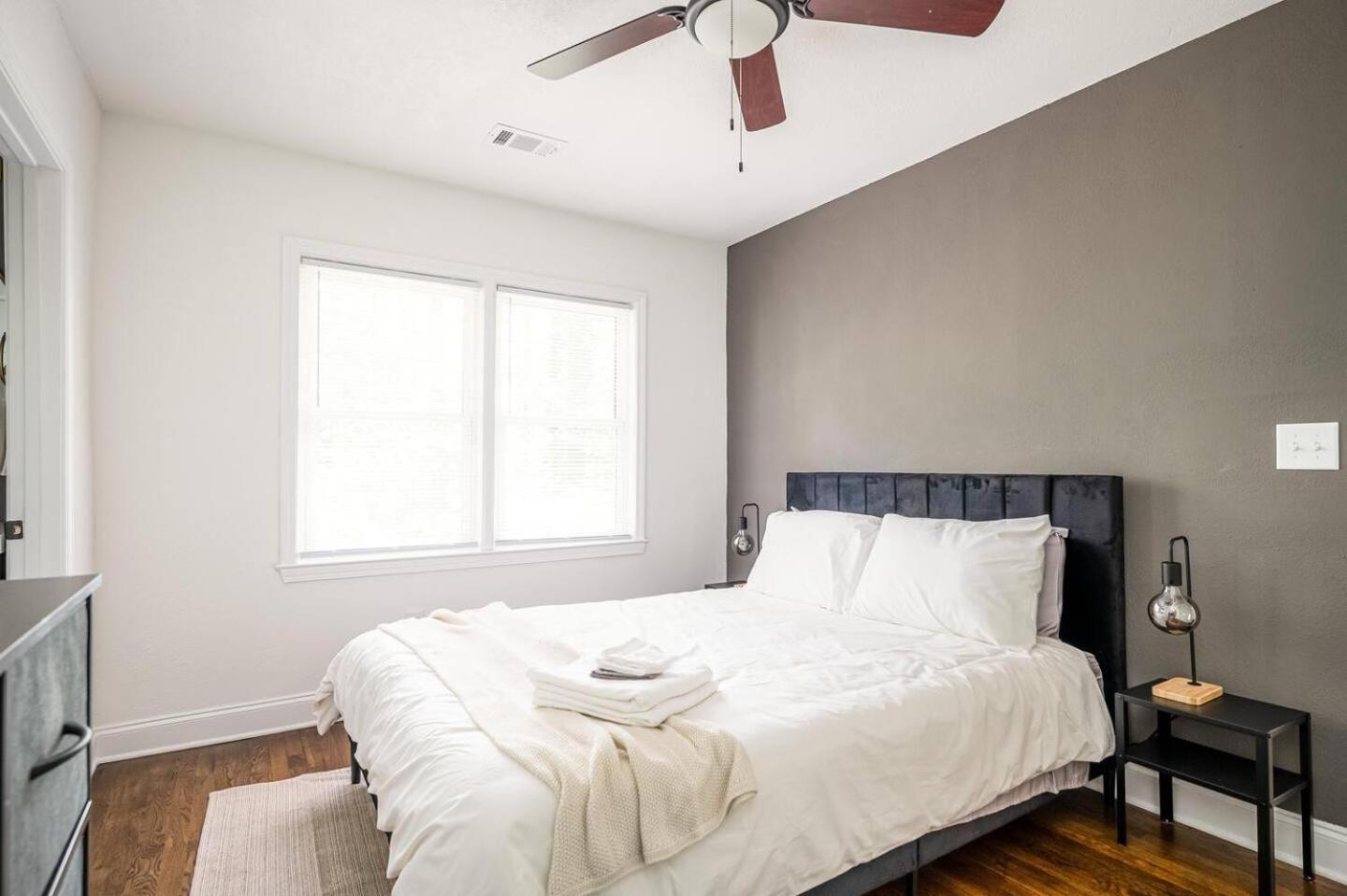 Modern 5br Near West Midtown - Fire Pit - Pet Friendly Holiday home