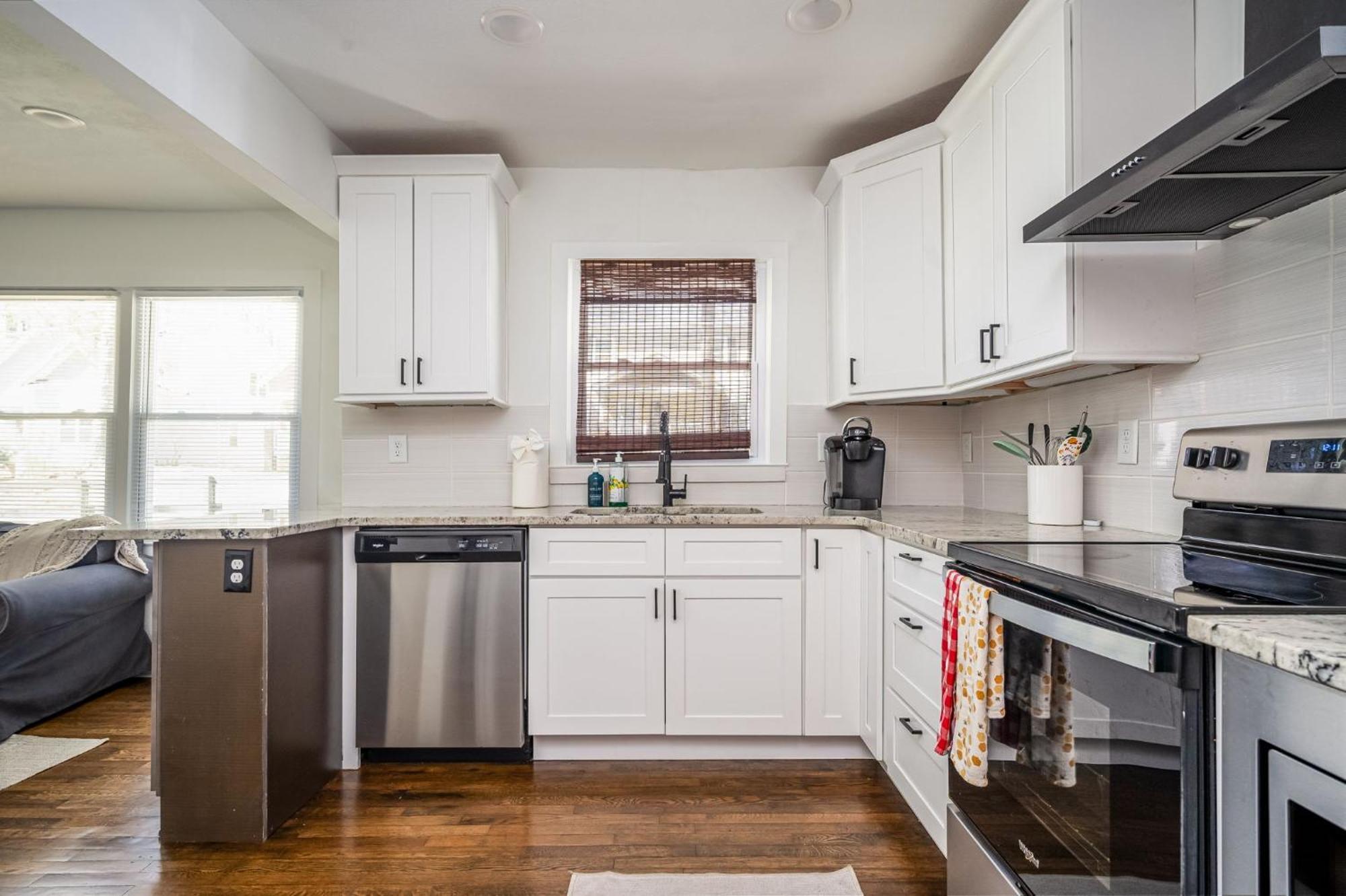 Modern 5br Near West Midtown - Fire Pit - Pet Friendly * Atlanta