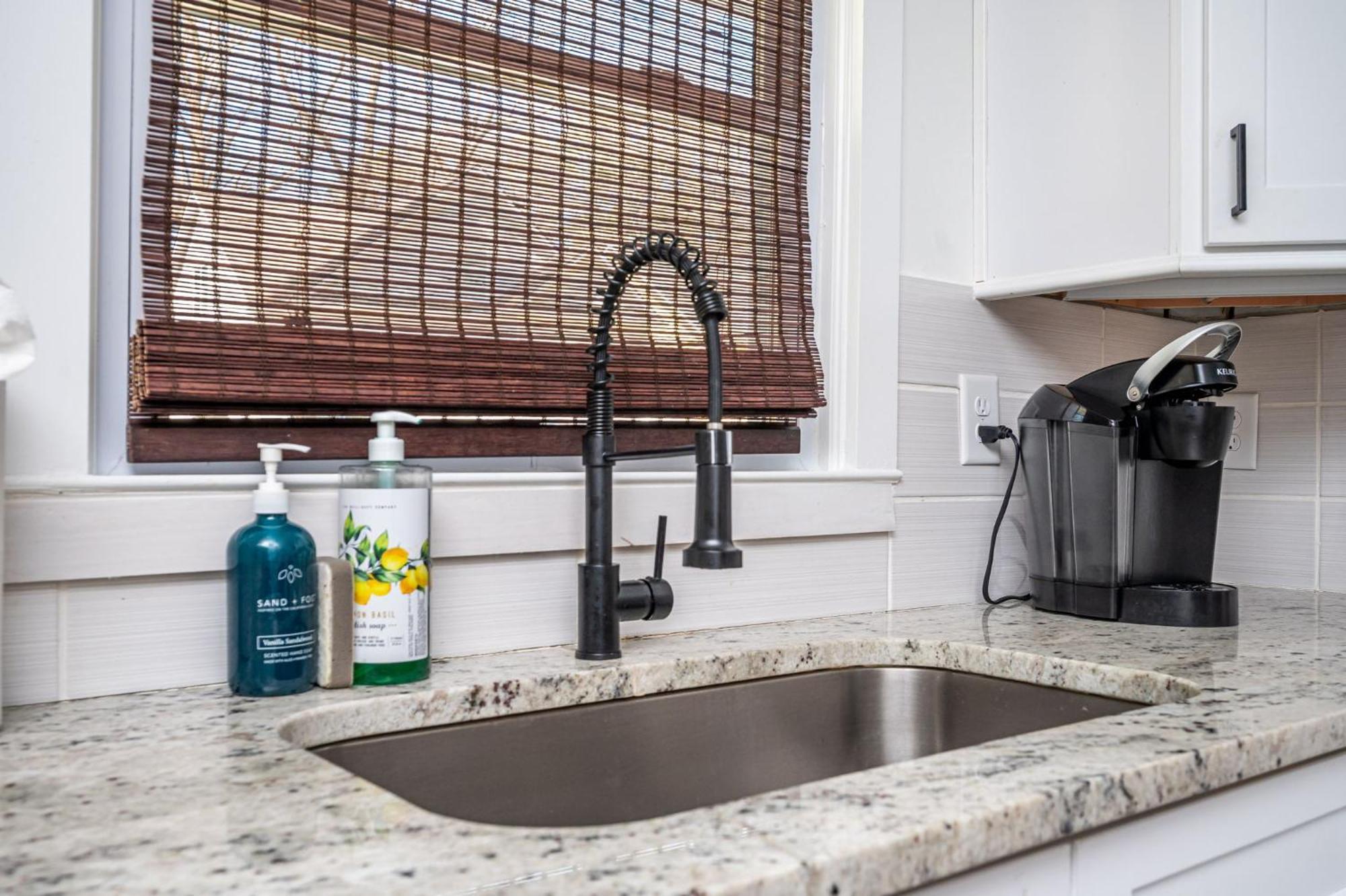 Holiday home Modern 5br Near West Midtown - Fire Pit - Pet Friendly