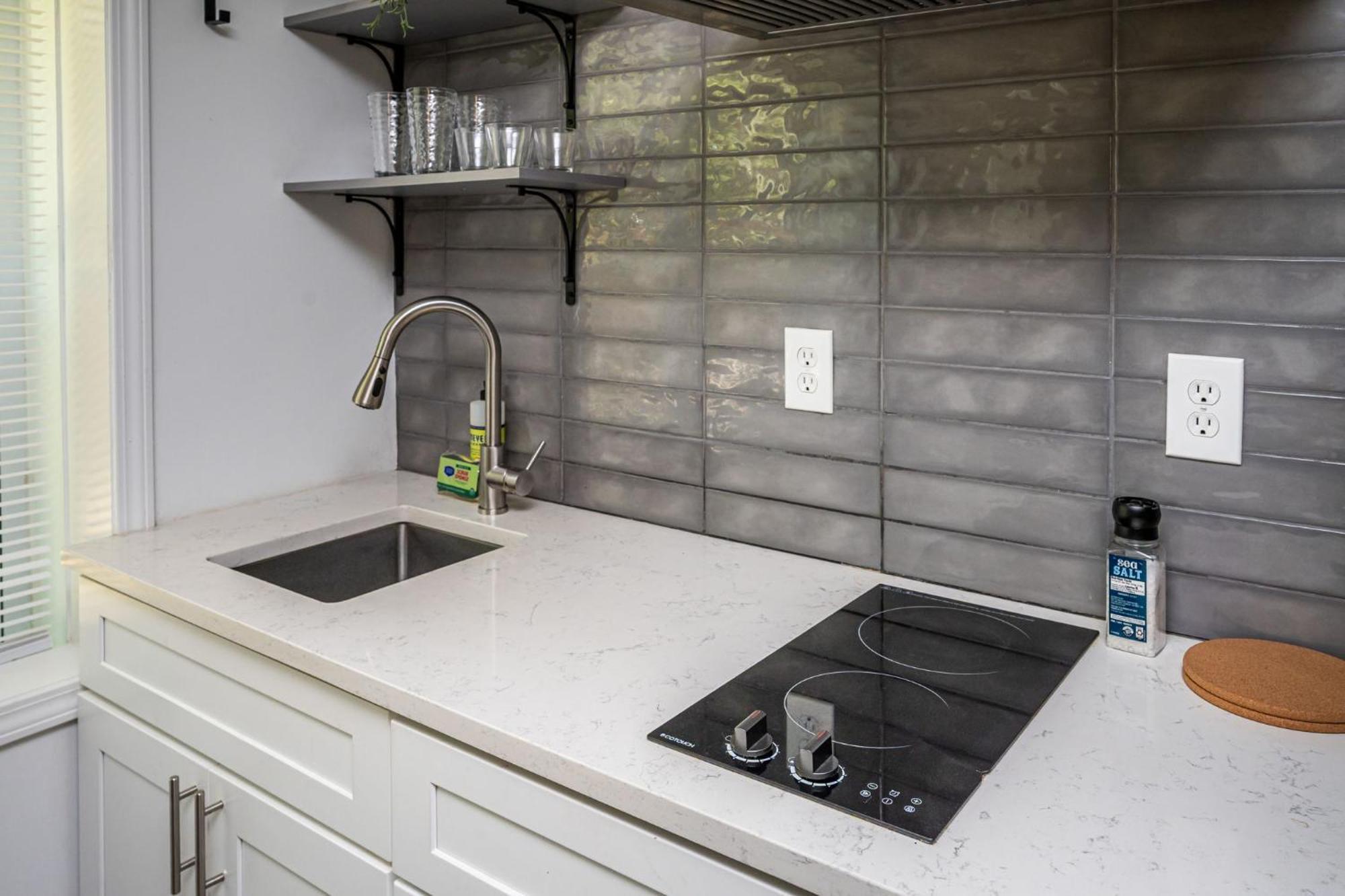 Holiday home Modern 5br Near West Midtown - Fire Pit - Pet Friendly *