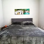 Comfy Industrial Loft 10 Star Location Photo Studio Included