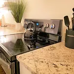 The Dobbs - Atlanta Luxury Beltline Apartments