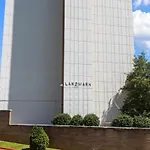 804 Free Parking Modern Downtown Apt, Great Wifi