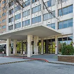 804 Free Parking Modern Downtown Apt, Great Wifi