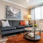 Heart Of Downtown 2Bd 1Free Parking View! Lm1008