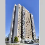 Heart Of Downtown 2Bd 1Free Parking View! Lm1008