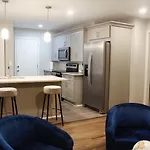 Luxurious Two-Bedroom Home In The Heart Of Atlanta