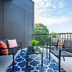 Balcony With K-Bed Atl City Downtown Gated Townhome 456#10