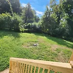 Modern 3 Bedroom 2 Bath Home-10 Mins From Airport