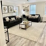 Downtown! 24H Concierge! Private Balcony! Highrise Views