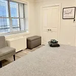 Downtown! 24H Concierge! Private Balcony! Highrise Views