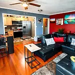 Modern Designed Dtwn Condo With A 99 Percent Walk Score