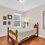 Hubbard Hideaway