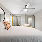 Boho Chic 2Bedroom Walking Distance To The Battery