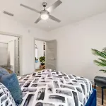New!!! Walk To The Braves Stadium 2 Bedroom Suite
